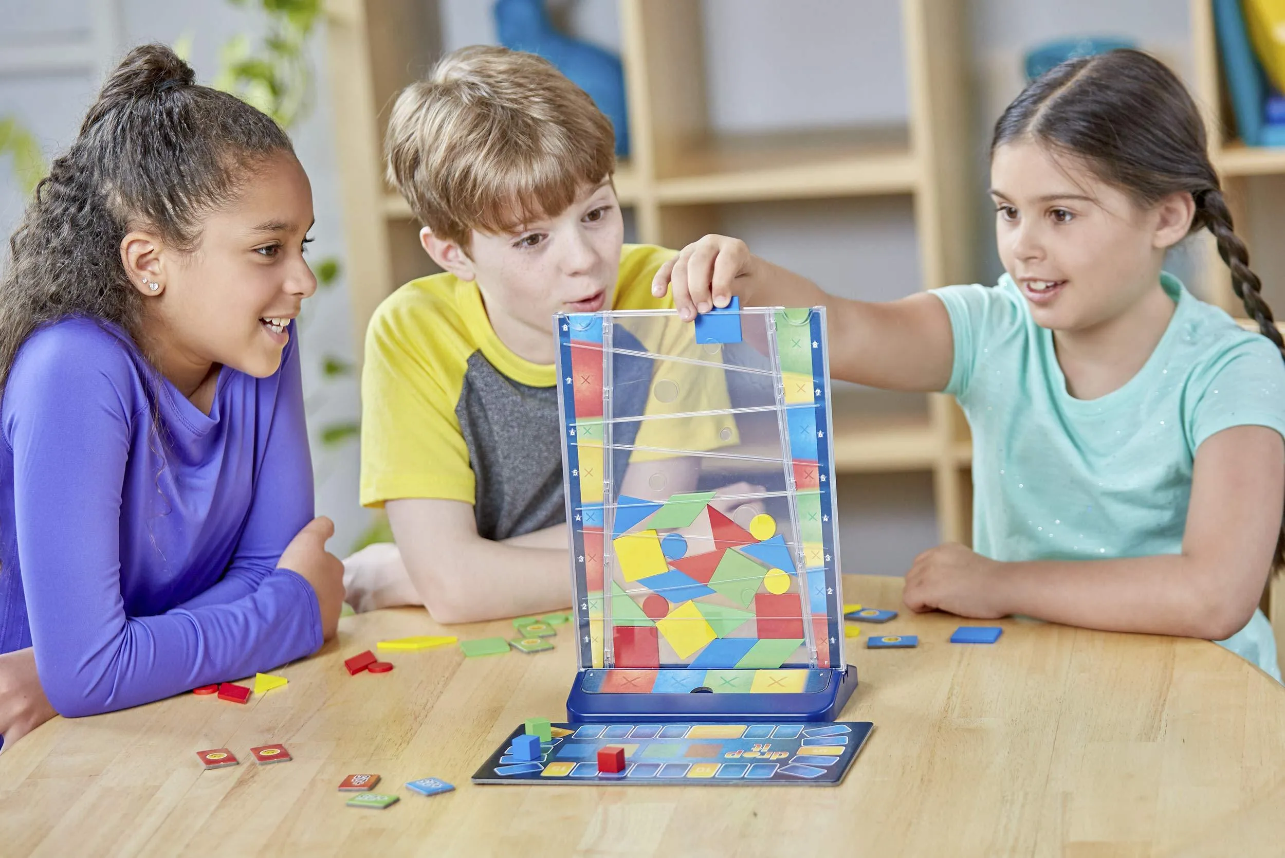 Drop It - Super Fun Family Strategy Game